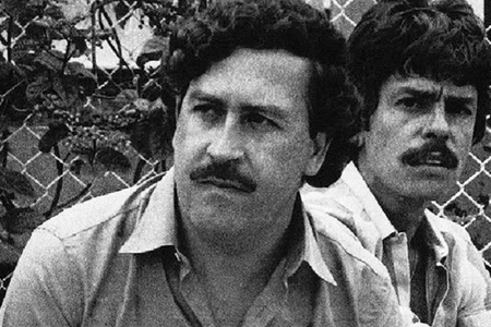 47 milyard dollara sahib olan narkobaron – 44 yaşında öldürülən Eskobar həbs cəzasını türmə rəisi ol